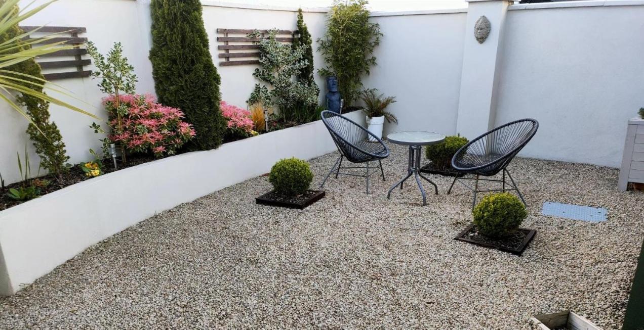 Ferienwohnung Russell Mews Ennis Exterior foto